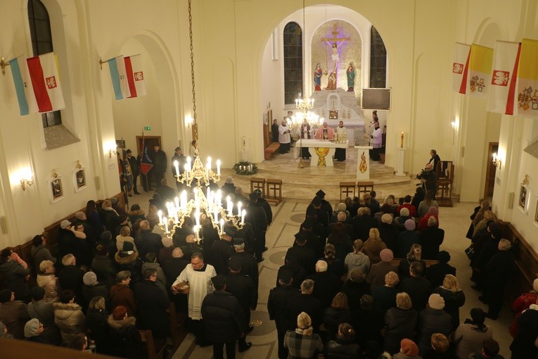 Rogotwórsk. Poświęcenie nowego ołtarza
