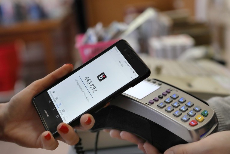 Wszystko z powodu tantalu, otrzebnego do produkcji smartfonów