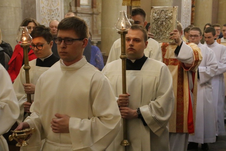 Święcenia diakonatu w Płocku. Część I
