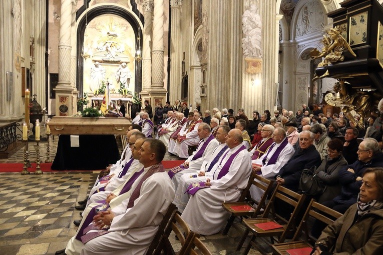 Pogrzeb ks. Mieczysława Turka - Msza św.