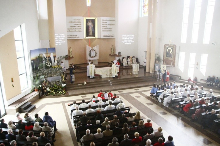 Poświęcenie kościoła Miłosierdzia Bożego w Gliwicach