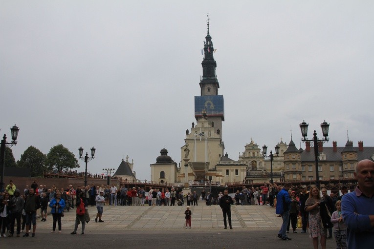 Pielgrzymka. Jasna Góra (część 1)