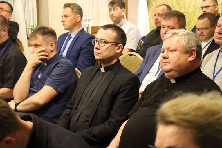 Msza Święta i obrady specjalistów od katechezy
