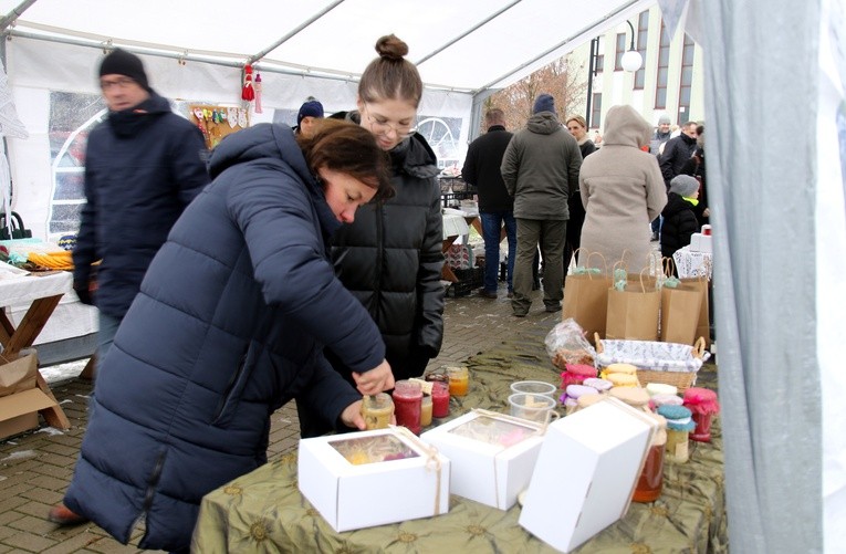 Maszewo. Kiermasz Mikołajkowy