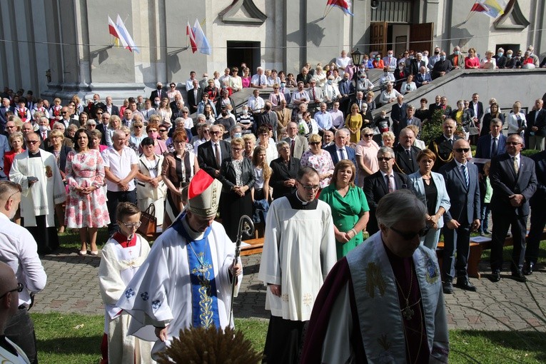 Żuromin. Odpust i dożynki