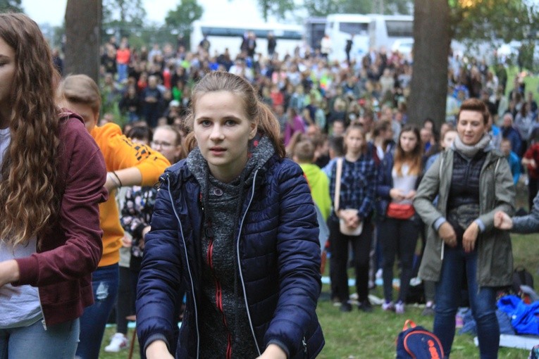 Pielgrzymka młodzieży. Część 2