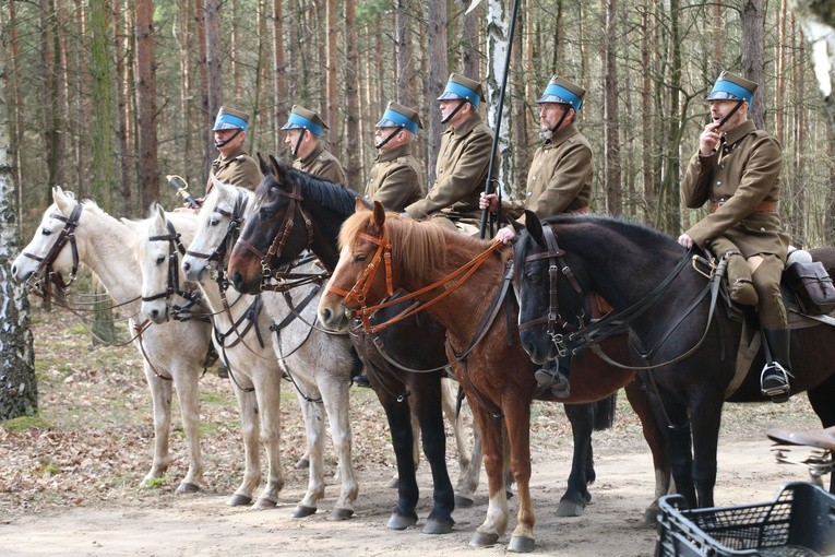 Uroczystości patriotyczne k. Radzanowa n. Wkrą