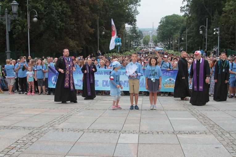 Pielgrzymka. Jasna Góra (część 1)