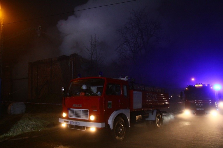 Nocny pożar w Zbrosławicach