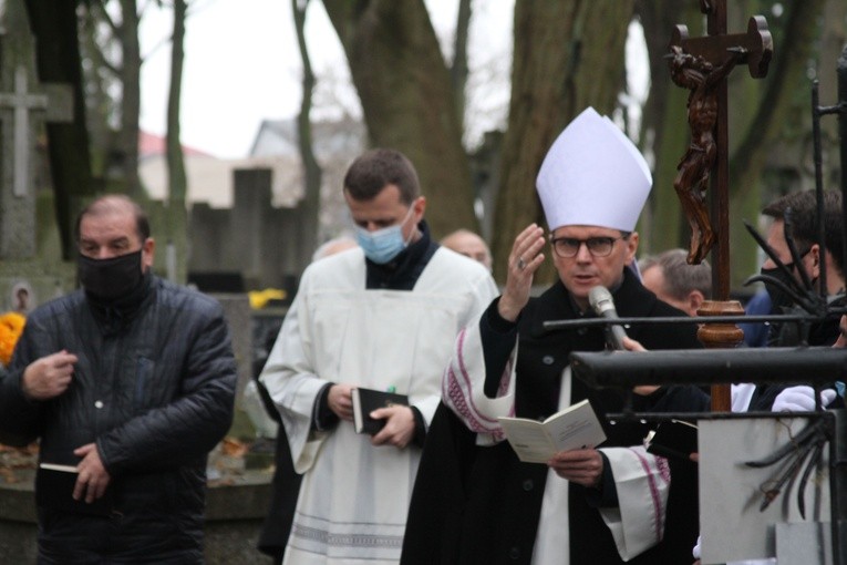 Płock. Pogrzeb ks. Hieronima Chamskiego (1932-2020)