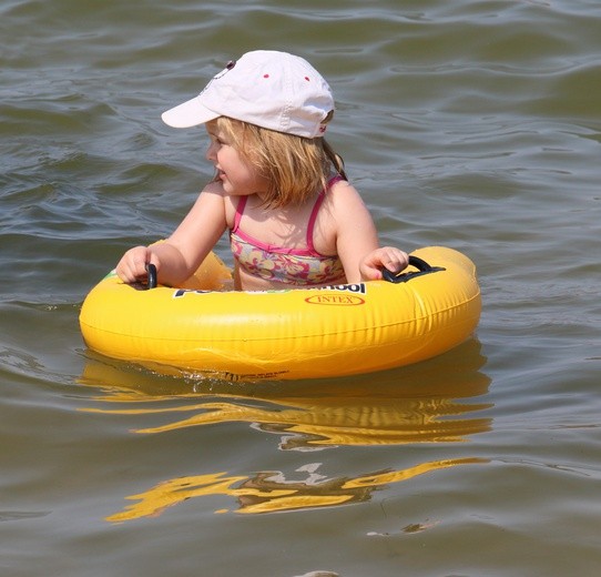 Upalna niedziela na plaży w Stegnie
