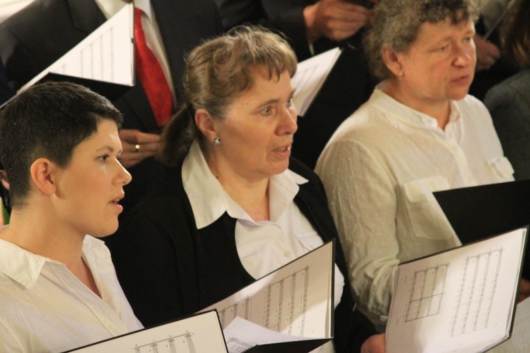 Byli alumni-żołnierze w Pomiechowie
