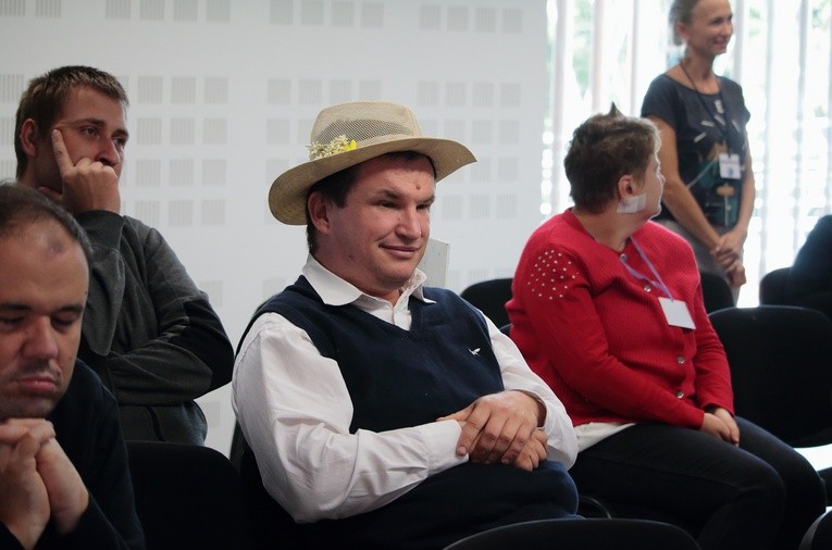 III Integracyjny Przegląd Piosenki Religijnej Warsztatów Terapii Zajęciowej 