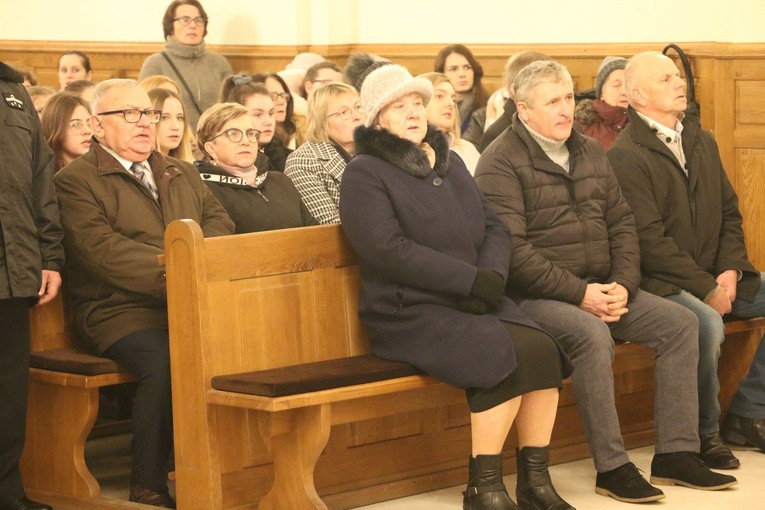 Rogotwórsk. Poświęcenie nowego ołtarza