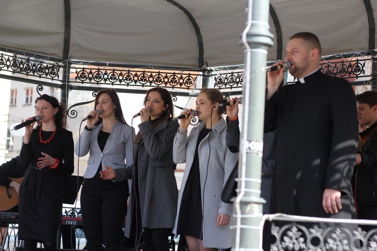 Niedziela Miłosierdzia w Płocku