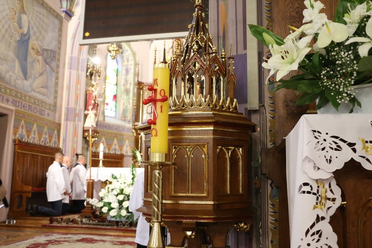 Szyszki. Poświęcenie odnowionego wnętrza kościoła