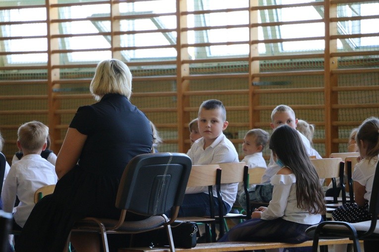 Uroczystości w SP im. Kardynała Stefana Wyszyńskiego w Siedlinie