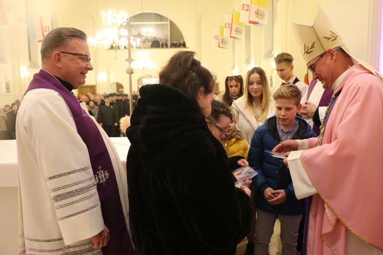 Rogotwórsk. Poświęcenie nowego ołtarza