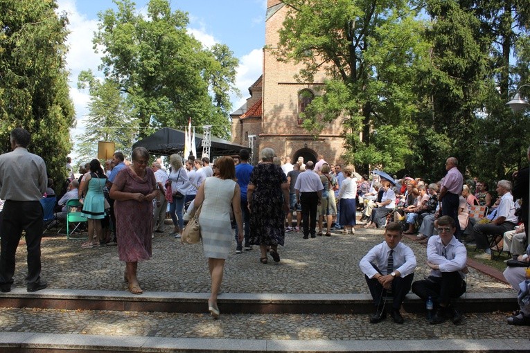 Koronacja w Smardzewie. Część III