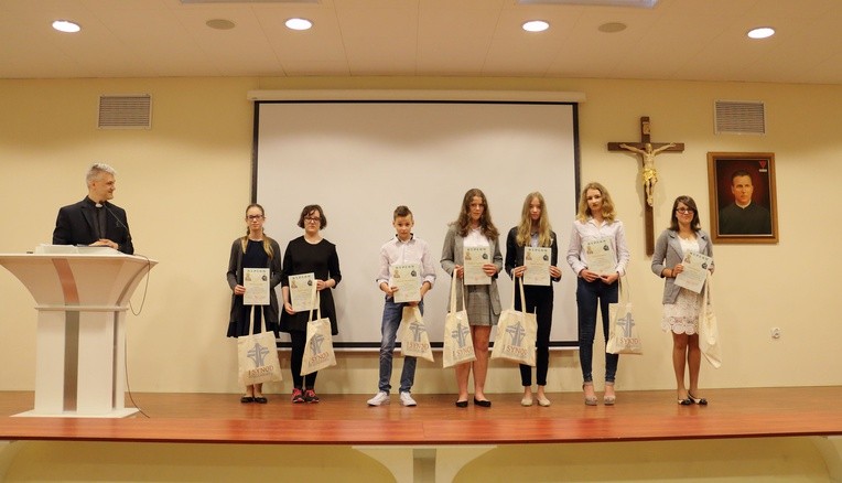 Rozwiązanie konkursu religijnego
