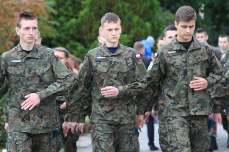 Ślubowanie klas pierwszych PUL