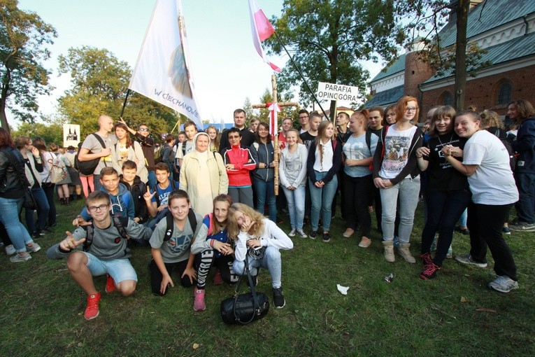 XXXIII Pielgrzymka młodzieży do Rostkowa
