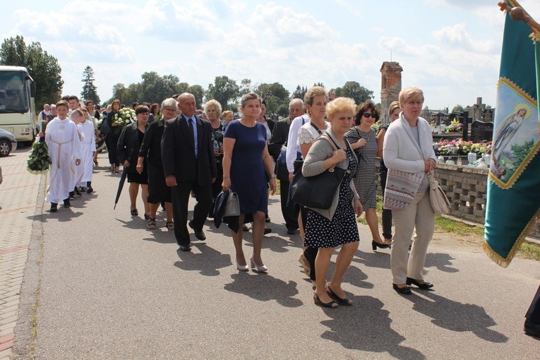Radzymin. Uroczystości pogrzebowe ks. Zdzisława Kupiszewskiego