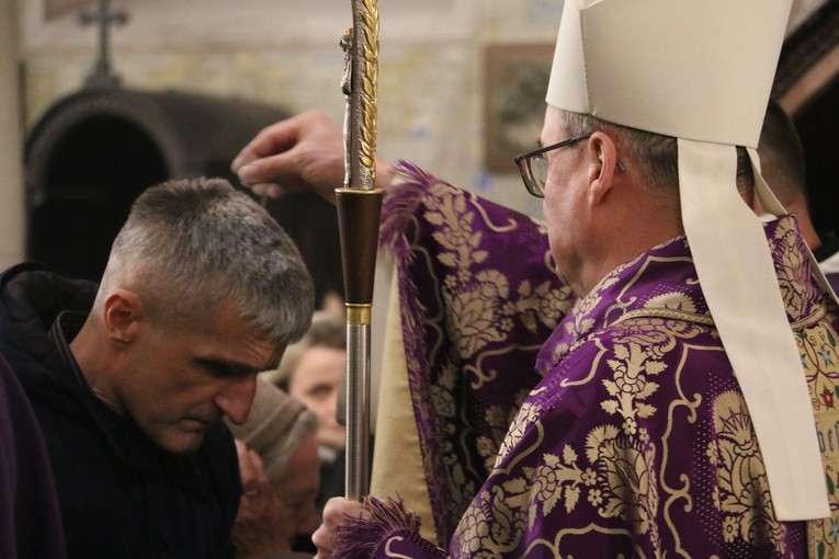 Płock. Środa Popielcowa w katedrze