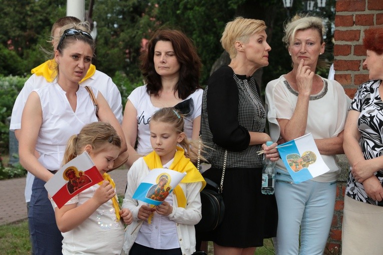 Biała. Nawiedzenie w parafii św. Jadwigi Śląskiej