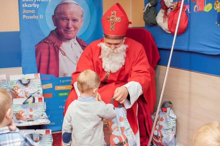 Święty Mikołaj w przedszkolu bł. Franciszki