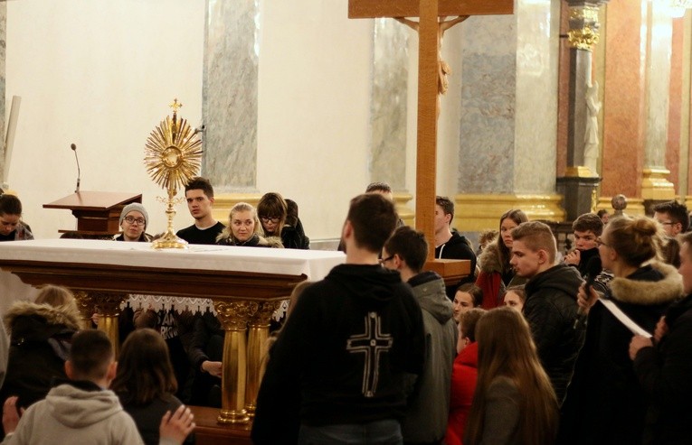 Czuwanie maturzystów