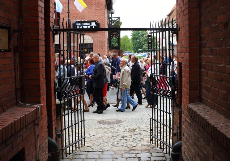 Procesja Bożego Ciała i Msza Święta w katedrze elbląskiej