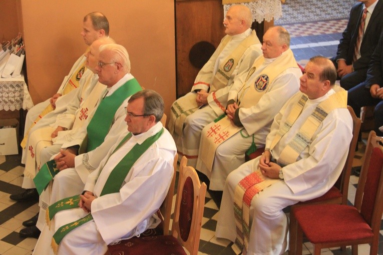 Byli alumni-żołnierze w Pomiechowie