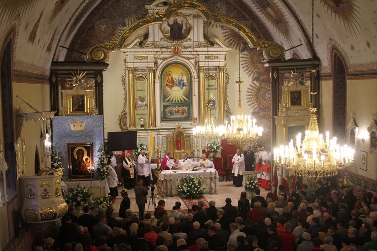 Rypin. Nawiedzenie w parafii Trójcy Świętej