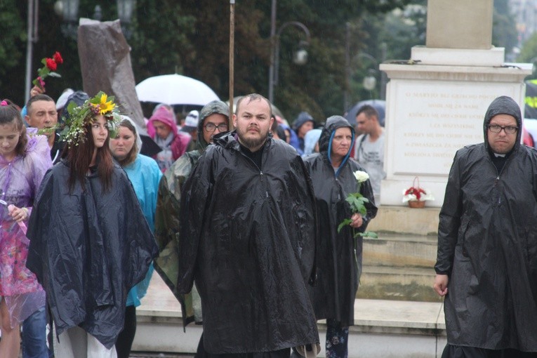 Pielgrzymka 2019. Wejście na Jasną Górę - część II