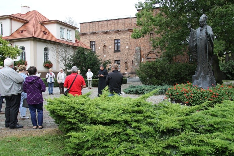 Płock. Koronka na ulicach miast