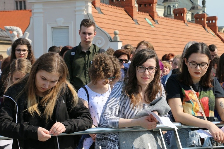 Maturzyści na Jasnej Górze. Część I