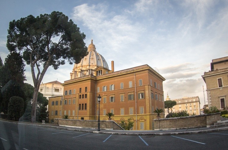 Episkopat Włoch przeznaczył 19 mln euro na walkę w pandemią