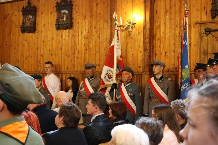 Chociszewo. Uroczystości przy mogile Męczenników Fortu III w Pomiechówku