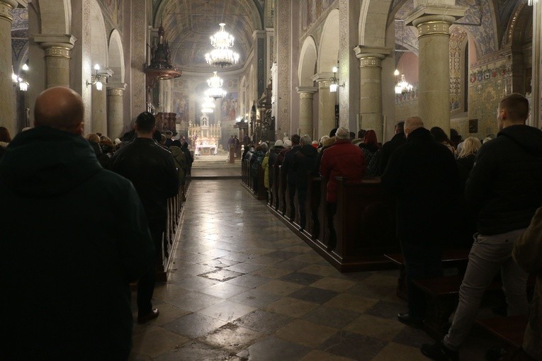 Płock. Środa Popielcowa w katedrze