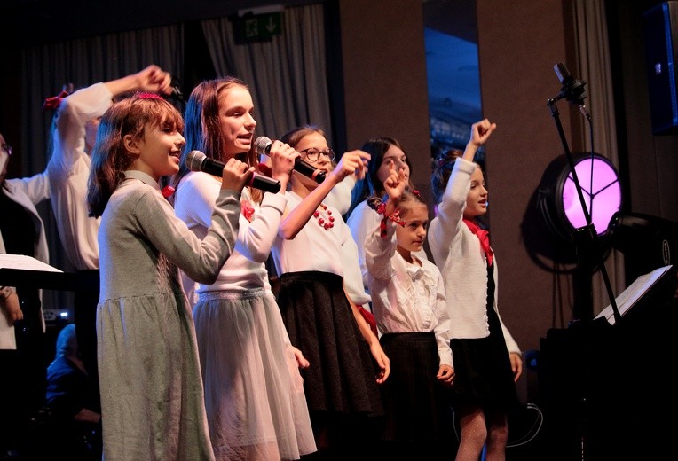 Gospel nad Jeziorakiem 