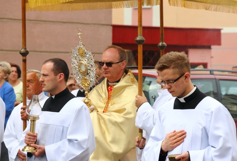 Procesja Bożego Ciała i Msza Święta w katedrze elbląskiej