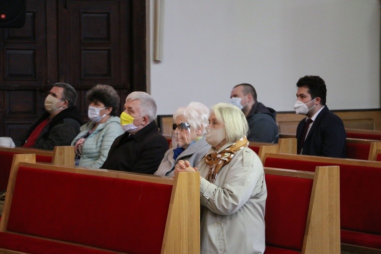Mława. Poświęcenie pomnika Dzieci Nienarodzonych