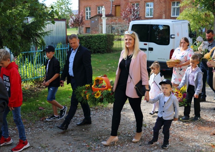Dożynki w Zielonce Pasłęckiej