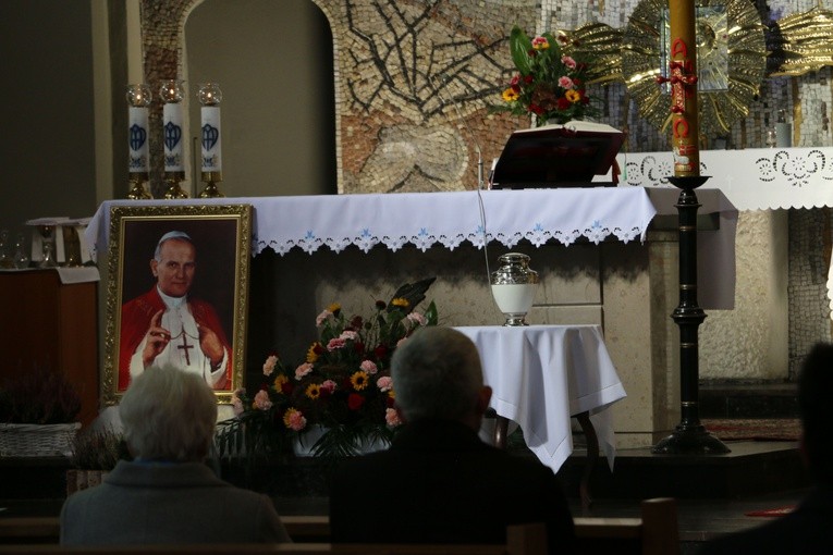 Mława. Poświęcenie pomnika Dzieci Nienarodzonych