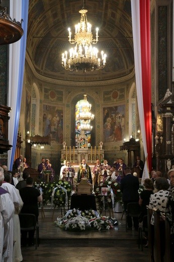 Płock. Pogrzeb ks. prof. Michała Grzybowskiego