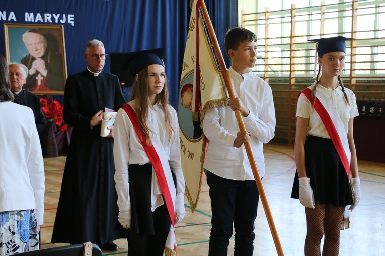 Uroczystości w SP im. Kardynała Stefana Wyszyńskiego w Siedlinie