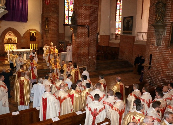 Powrócić do daru święceń