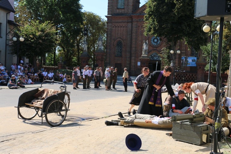 Rekonstrukcja powstania '44 w Raciążu