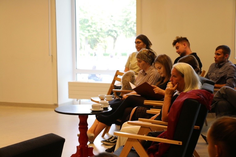 Płońsk. Narodowe Czytanie w MCK